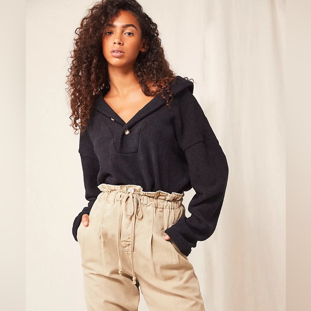 ✨NEW!✨Free People Bino Pullover